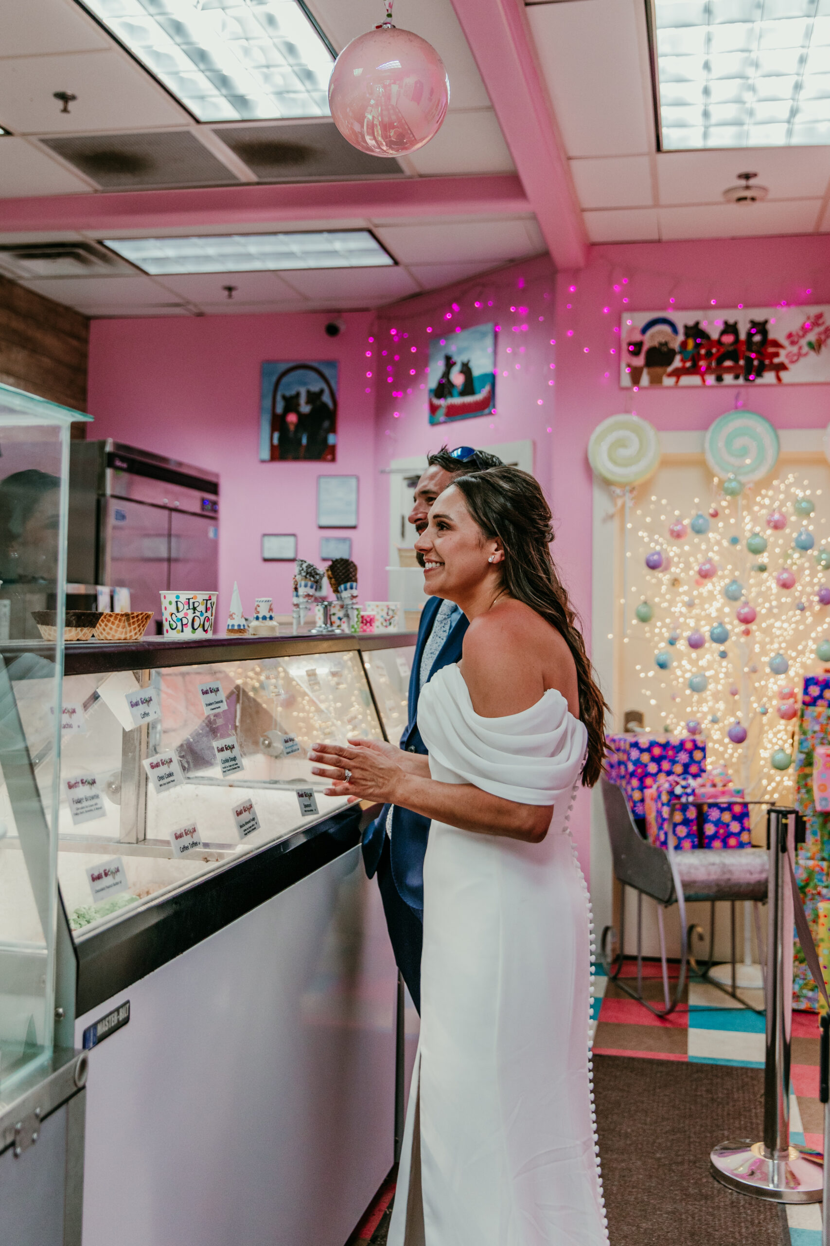 Bride and groom ordering ice cream at Susie Scoops in Incline Village during their elopement Lake Tahoe.